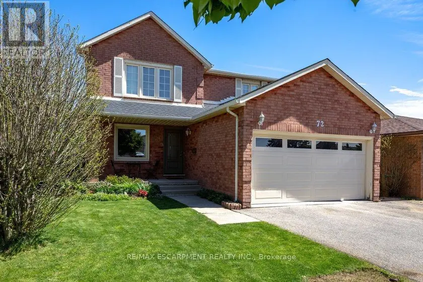 Detached at 72 GURNETT DRIVE, Hamilton (Gurnett)