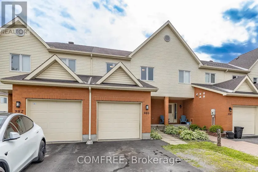 Townhouse at 980 HERITAGE DRIVE, Clarence-Rockland