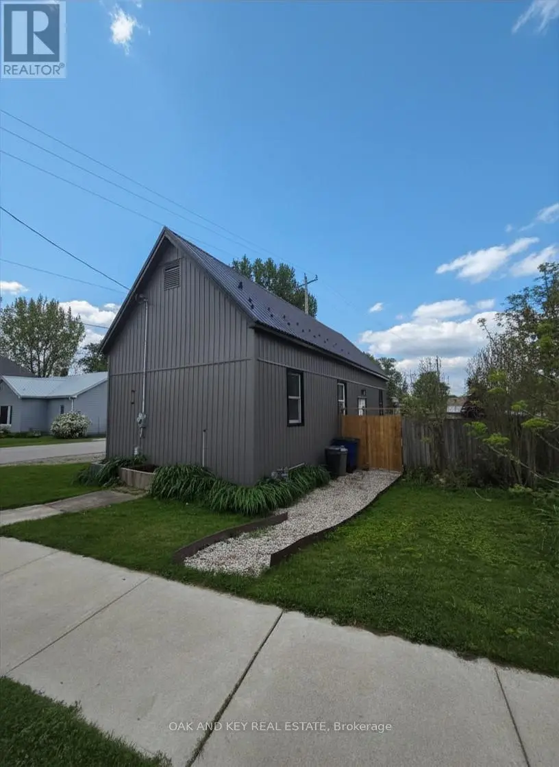 Detached at 22933 HAGERTY ROAD, Newbury
