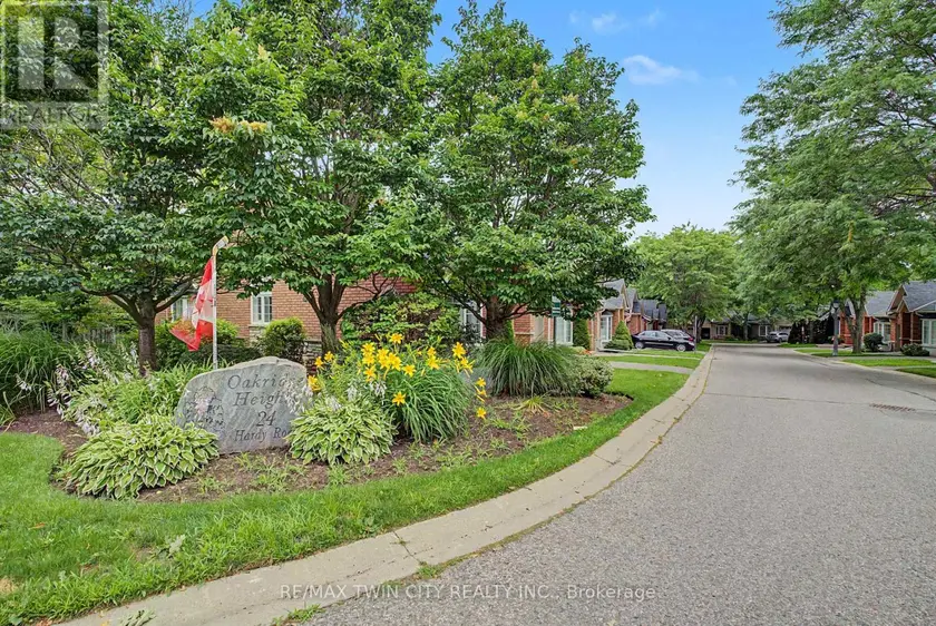 Townhouse at 3 - 24 HARDY ROAD, Brantford
