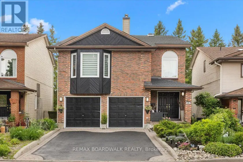 Detached at 24 HACKETT STREET, Ottawa