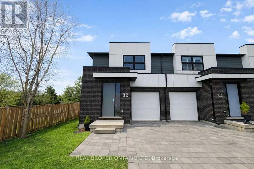 Townhouse at 32 - 499 SOPHIA CRESCENT, London North