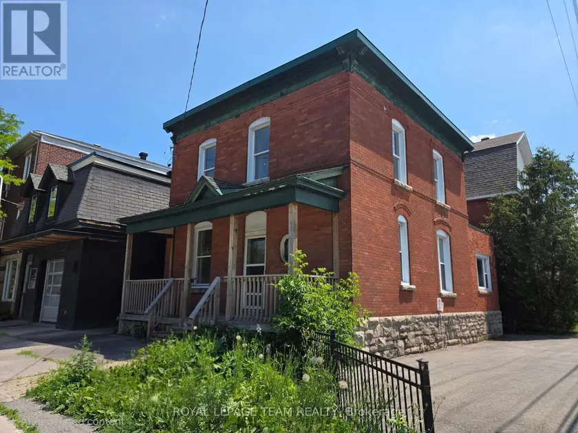Multiplex at 498 GLADSTONE AVENUE, Ottawa