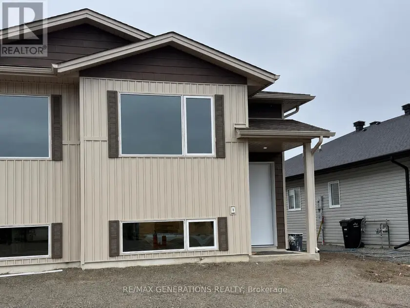 Semi-Detached/Link at 154 BRUIN CRESCENT, Thunder Bay