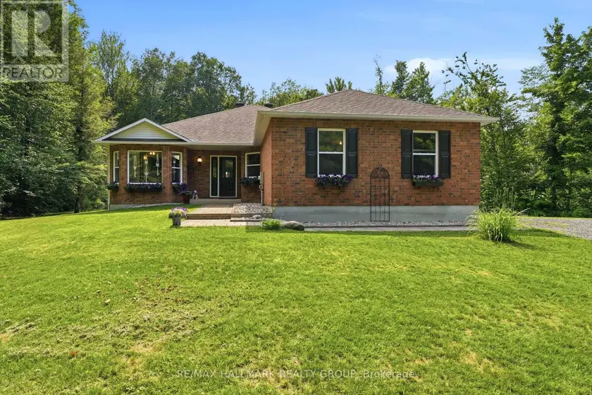 Detached at 18 JOSTEEN DRIVE, North Grenville
