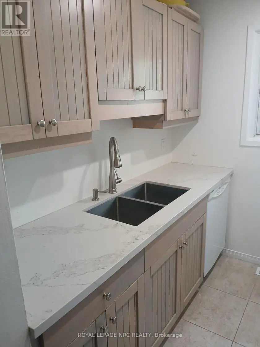 Townhouse at 31 - 302 VINE STREET, St. Catharines