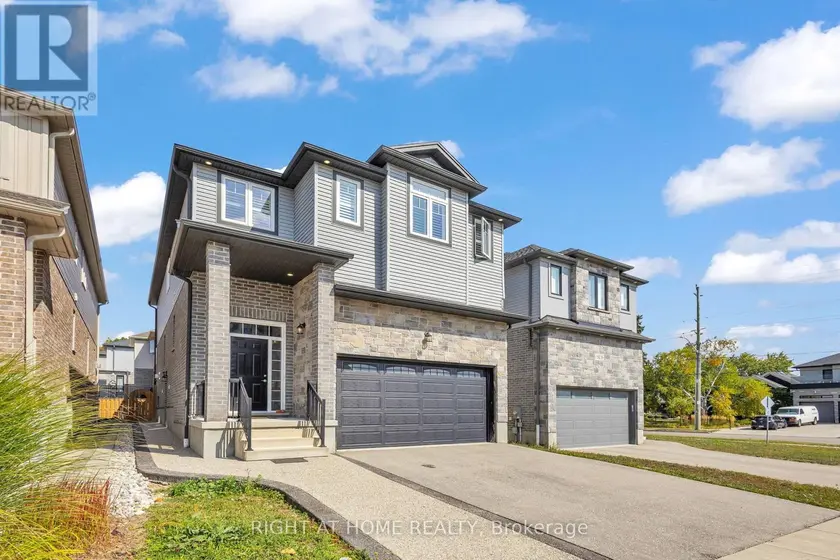 Detached at 321 CARRIAGE WAY, Waterloo