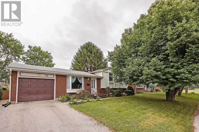 Detached at 15 CONFEDERATION DRIVE, St. Thomas