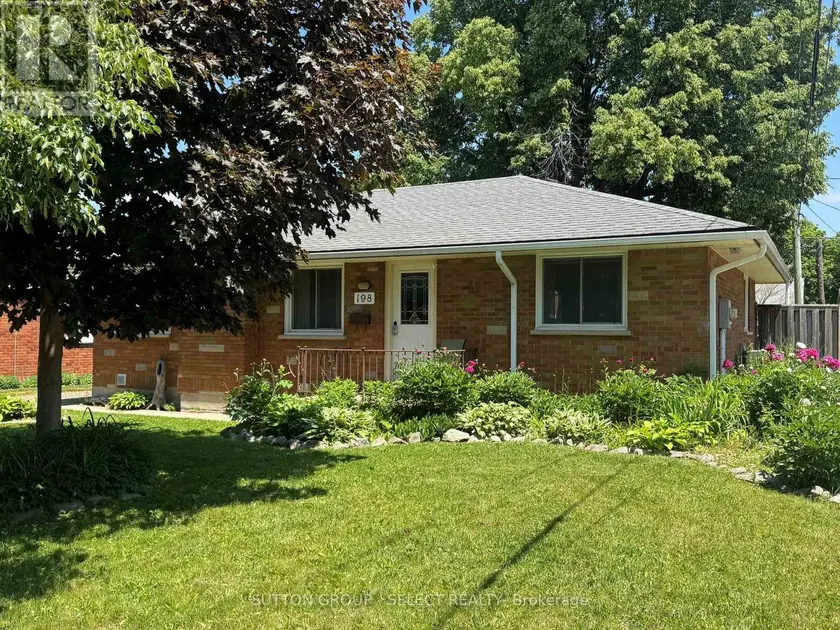 Detached at 198 ARLINGTON CRESCENT, London South