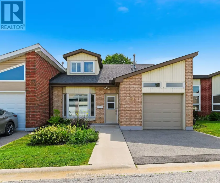 Townhouse at 29 ARCHDEACON CLARK TRAIL, Hamilton
