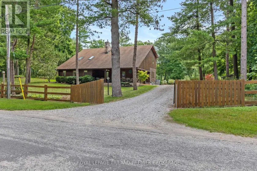 Detached at 9936 ONTARIO STREET, Lambton Shores