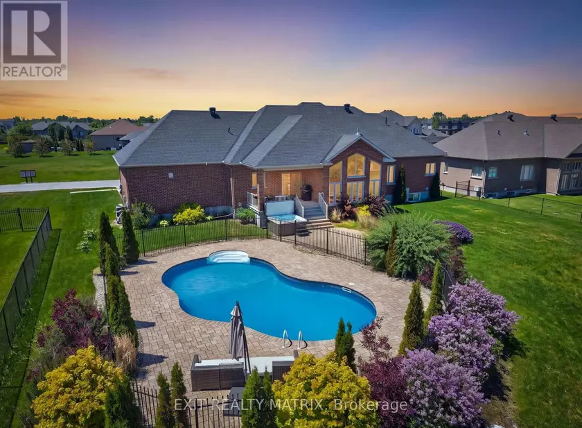 Detached at 1525 RANGELAND AVENUE, Ottawa