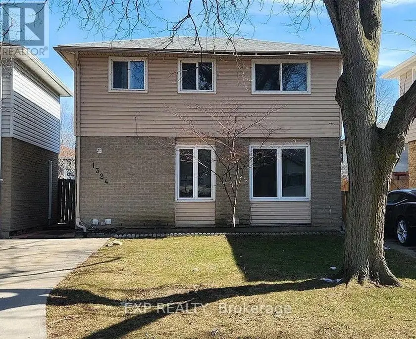 Detached at 1324 COPPERFIELD PLACE, Windsor