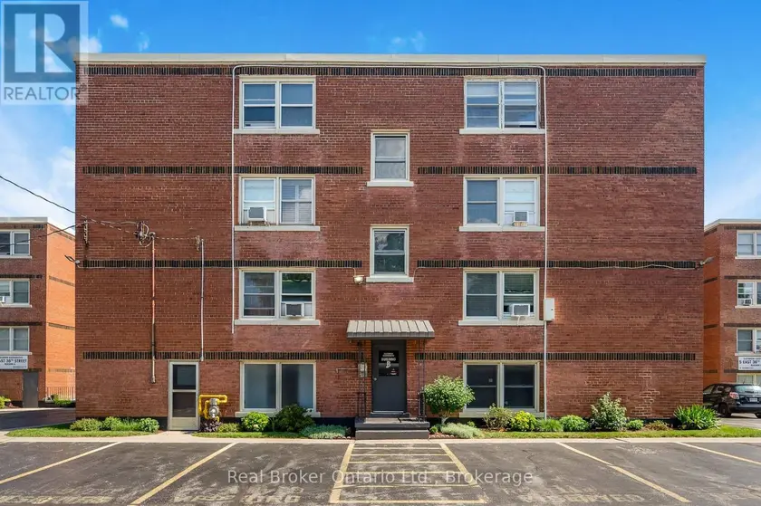 Apartment at 312B - 5 EAST 36TH STREET, Hamilton