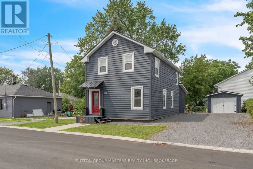 Detached at 173 DAVY STREET N, Loyalist