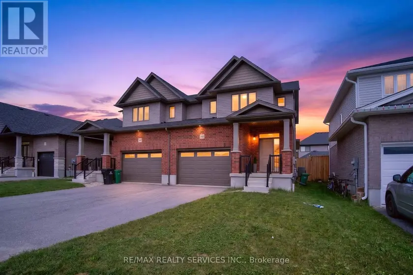 Semi-Detached/Link at 138 WOODBERRY CRESCENT, Woolwich