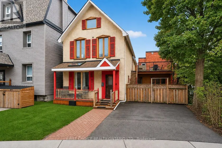 Detached at 34 GILMOUR STREET, Ottawa