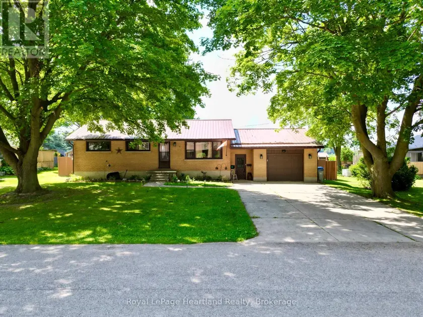 Detached at 23 YORK CRESCENT, Bluewater
