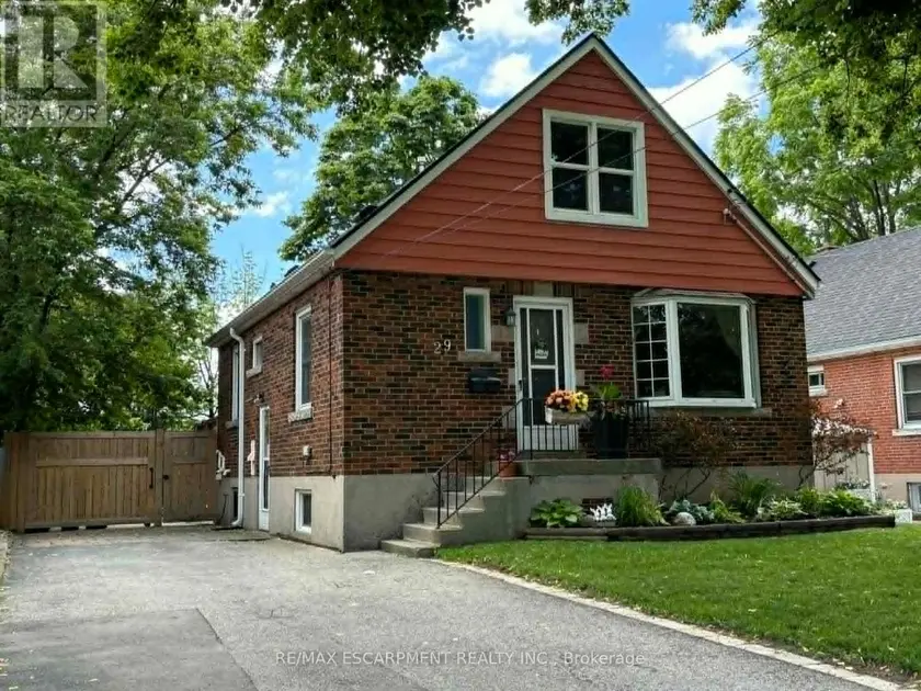 Detached at LOWER - 29 EAST 41ST STREET, Hamilton