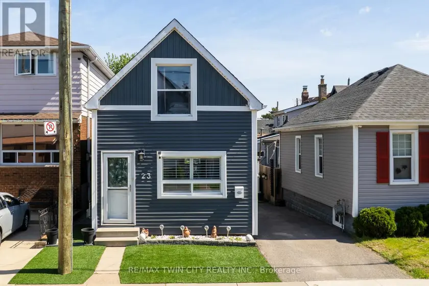 Detached at 23 BRITANNIA AVENUE, Hamilton