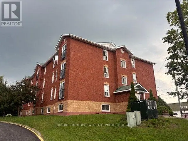 Apartment at 301 - 550 TALBOT PLACE, Gananoque