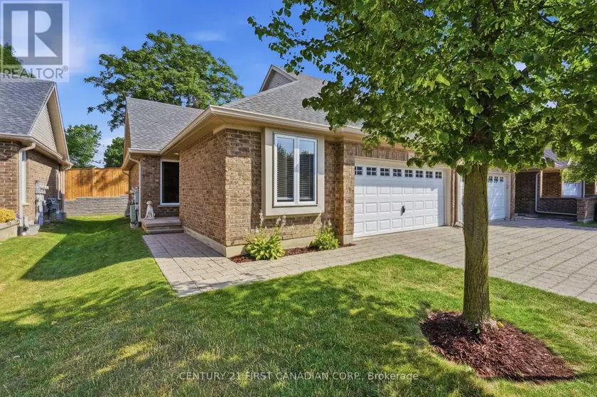 Townhouse at 9 - 1853 BLACKWATER ROAD, London