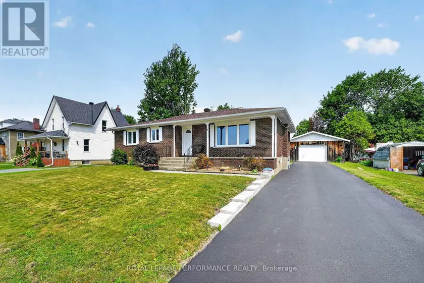 Detached at 48 PINE STREET, South Stormont