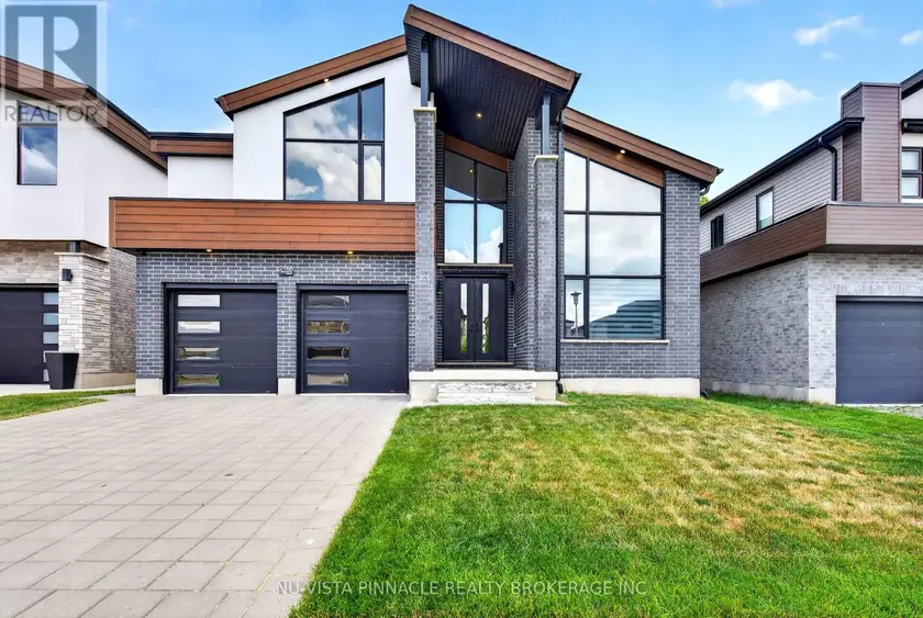 Detached at 2168 IRONWOOD ROAD, London South