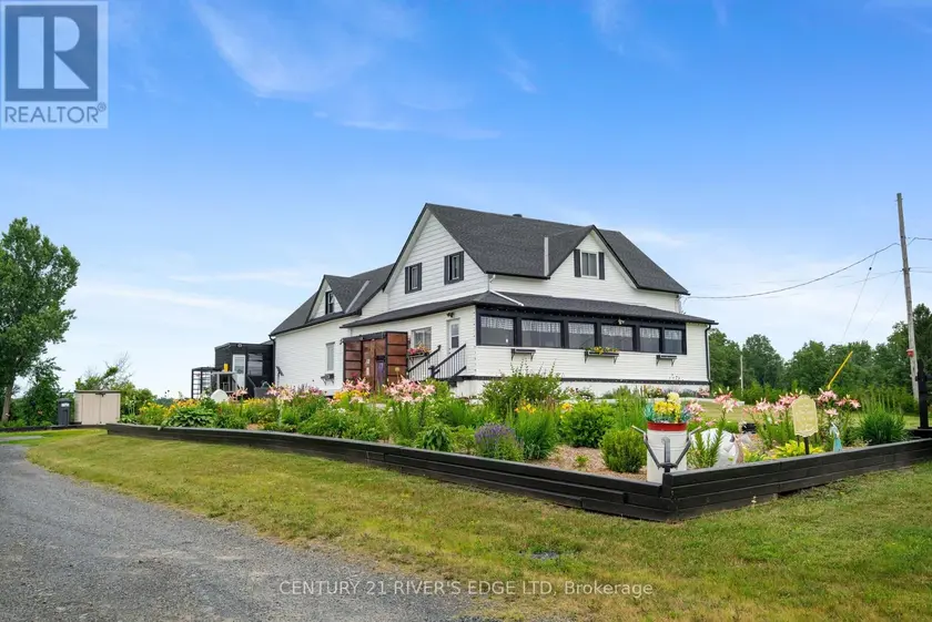 Semi-Detached/Link at 18753 COUNTY RD 19 ROAD, South Glengarry