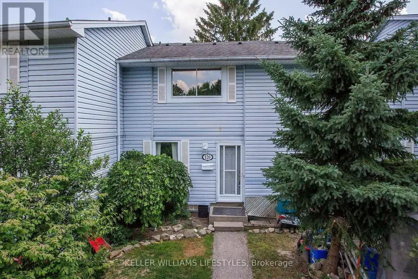 Townhouse at 120 MONMORE ROAD, London North