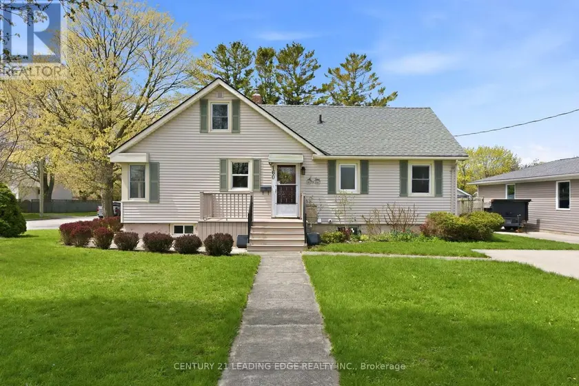 Detached at 160 WIDDER STREET, Goderich