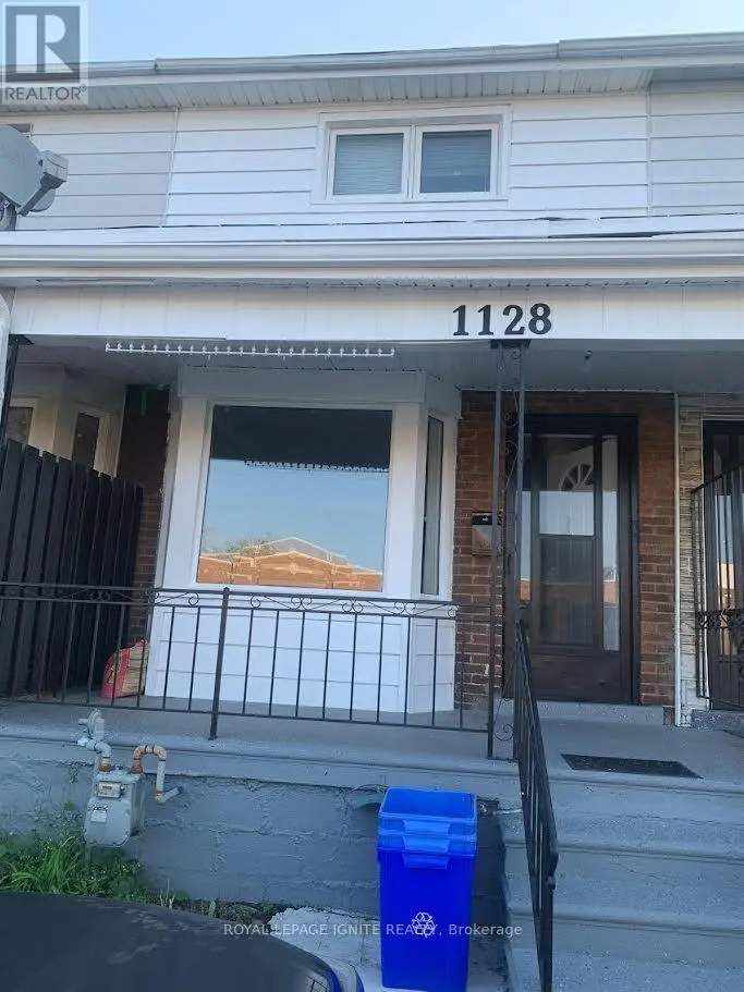 Semi-Detached/Link at 1128 MERCER STREET, Windsor