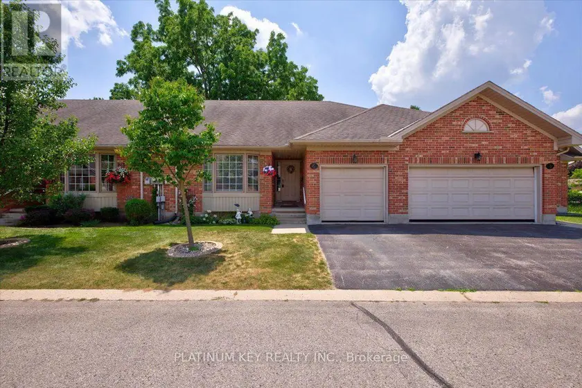Townhouse at 6 - 307 METCALFE STREET E, Strathroy-Caradoc