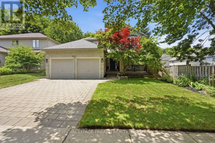 Detached at 921 GUILDWOOD BOULEVARD, London