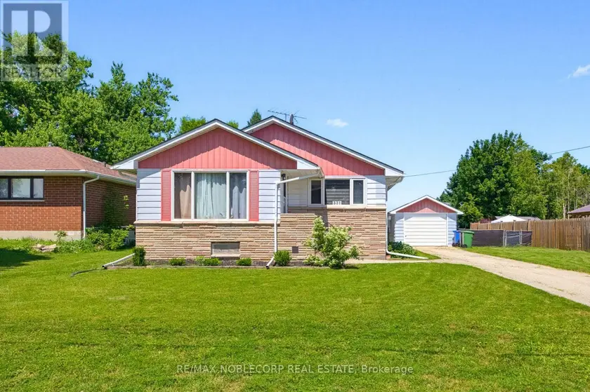 Detached at 331 VICTORIA STREET W, Southgate