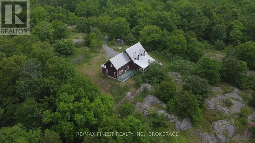 Detached at 1146 FOURTH LAKE ROAD, Frontenac