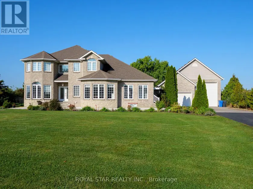 Detached at 1951 COUNTY ROAD 27, Lakeshore