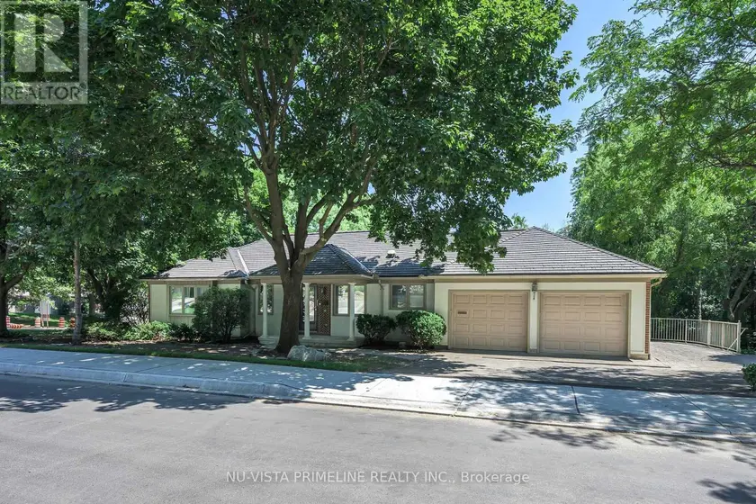 Detached at 98 SHAVIAN BOULEVARD, London North