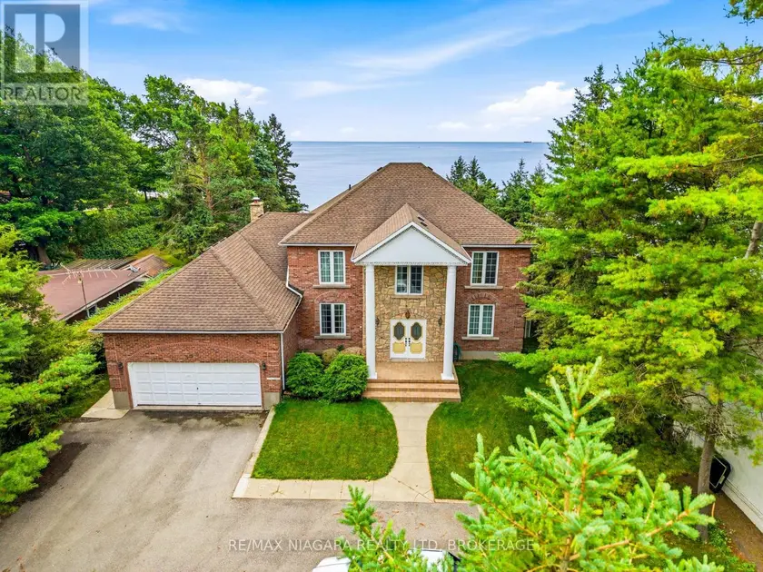 Detached at 599 LAKESHORE ROAD E, Port Colborne