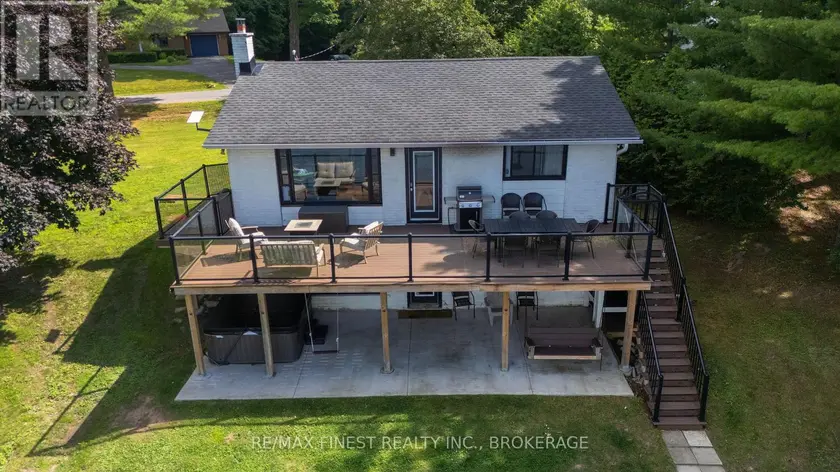 Detached at 4267 MAPLE DRIVE, Frontenac