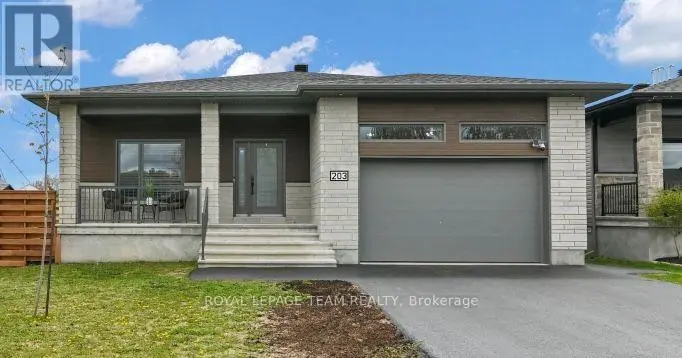 Detached at 203 FILION STREET, Russell