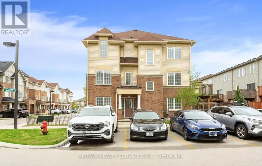 Townhouse at 21 DORCHESTER TERRACE, Hamilton