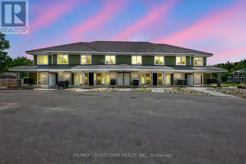 Apartment at BHVA102 - 1869 MUSKOKA 118 ROAD W, Muskoka Lakes