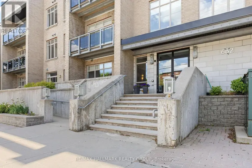 Apartment at 311 - 682 CHURCHILL AVENUE N, Ottawa