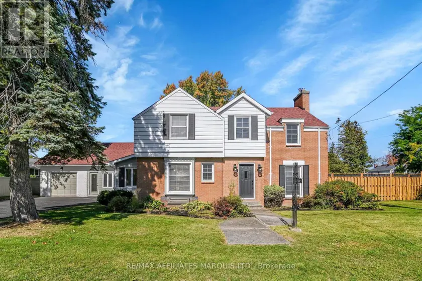 Detached at 1603 PETER STREET, Cornwall