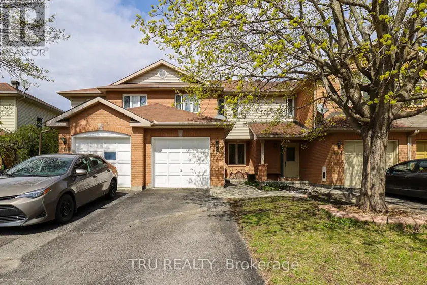 Townhouse at 186 DAVENTRY CRESCENT, Ottawa
