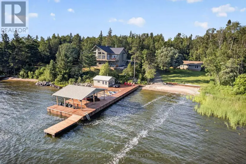 Detached at STORM BAY RD BR RD 13 #44, Kenora Remote Area