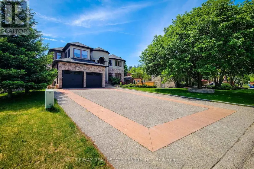 Detached at 656 HIGHVALLEY ROAD, Hamilton