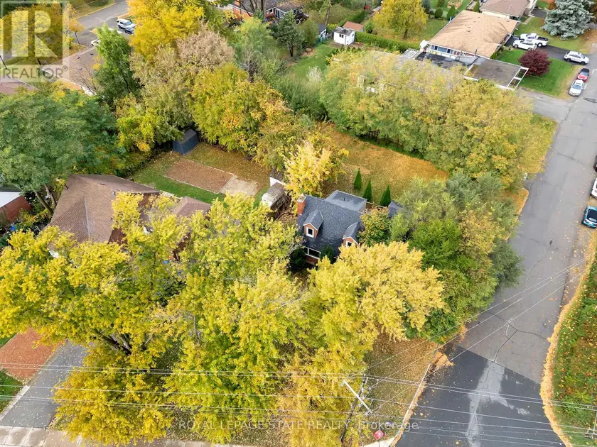 Detached at 121 KING STREET E, Hamilton