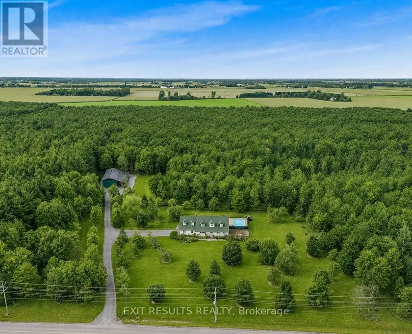 Detached at 638 ST THOMAS ROAD E, Russell